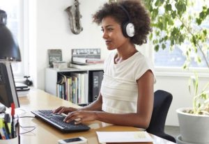 3 Ways Music Increases Productivity at Work